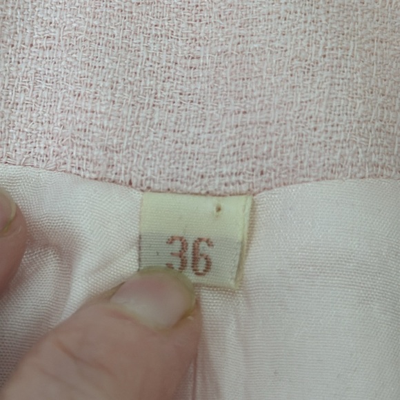 Elegant Pink Women's Tailored Vest - Picture 3 of 8